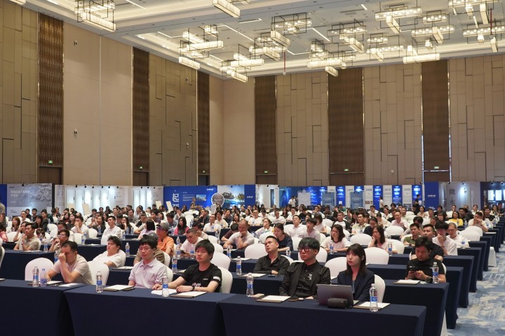 一場發(fā)布會，一場千人狂歡嘉年華 | 2025萬磊廣佛千人行完滿成功